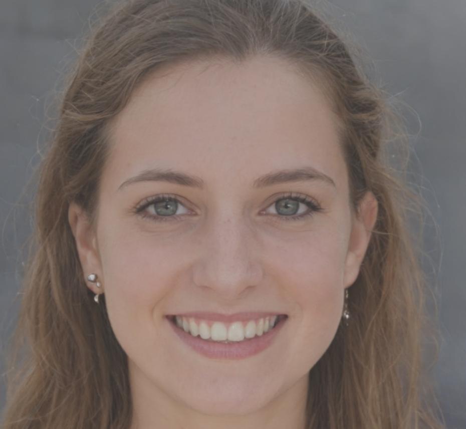 Portrait de Sienna Voclain, experte en comportements financiers